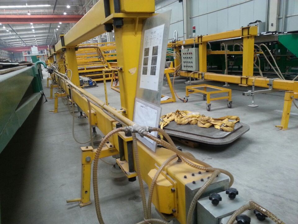 金能制造-南京车顶吊具现场